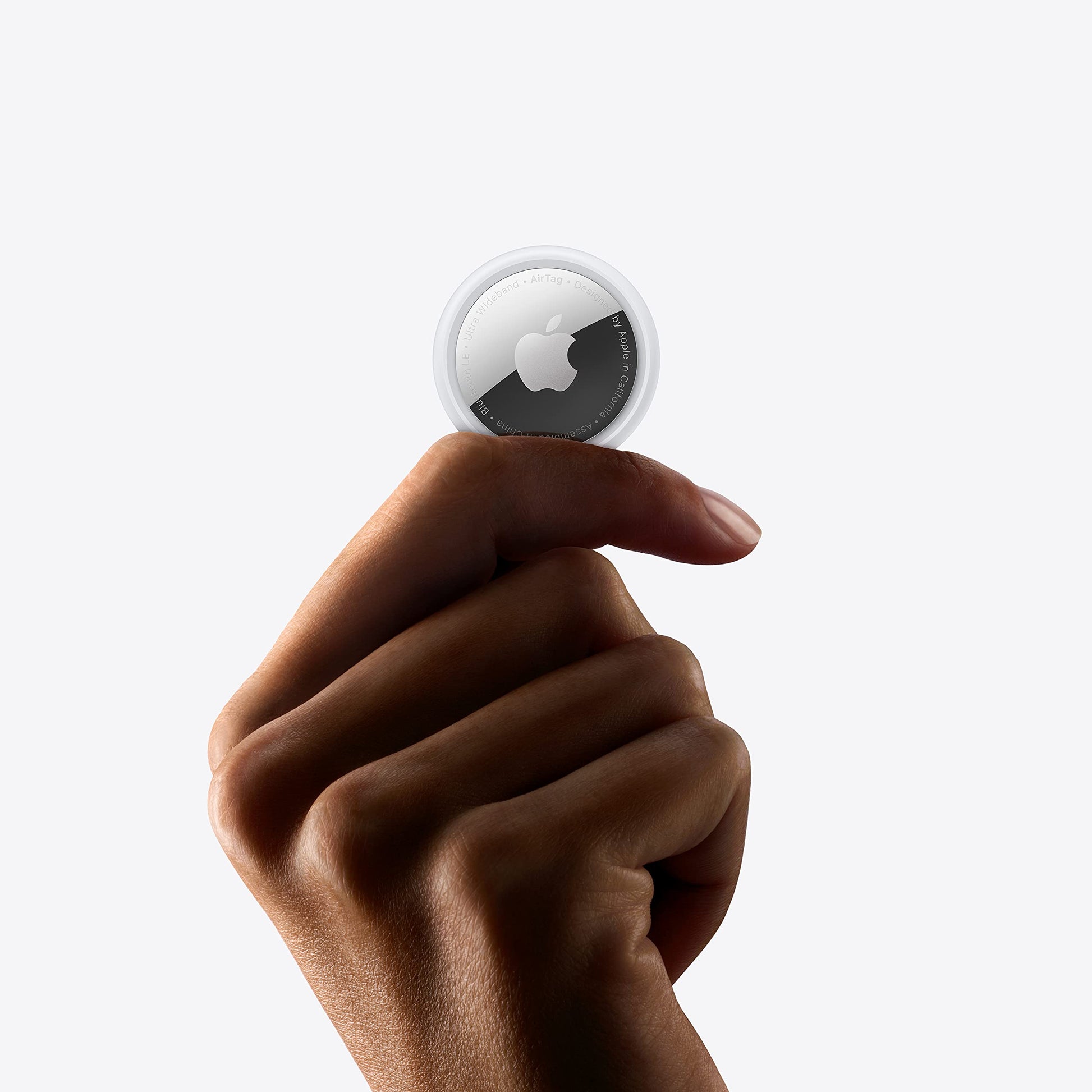 Apple AirTag. Keep Track of and find Your Keys, Wallet, Luggage, Backpack, and More. Simple one-tap Set up with iPhone or iPad - AOP3D tech