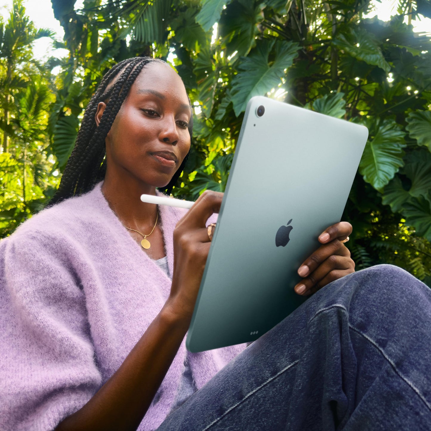 Apple iPad Air 13-inch with M3 chip Built for Apple Intelligence, Liquid Retina Display, 128GB, 12MP Front/Back Camera, Wi-Fi 6E, Touch ID, All-Day Battery Life — Purple - AOP3D tech
